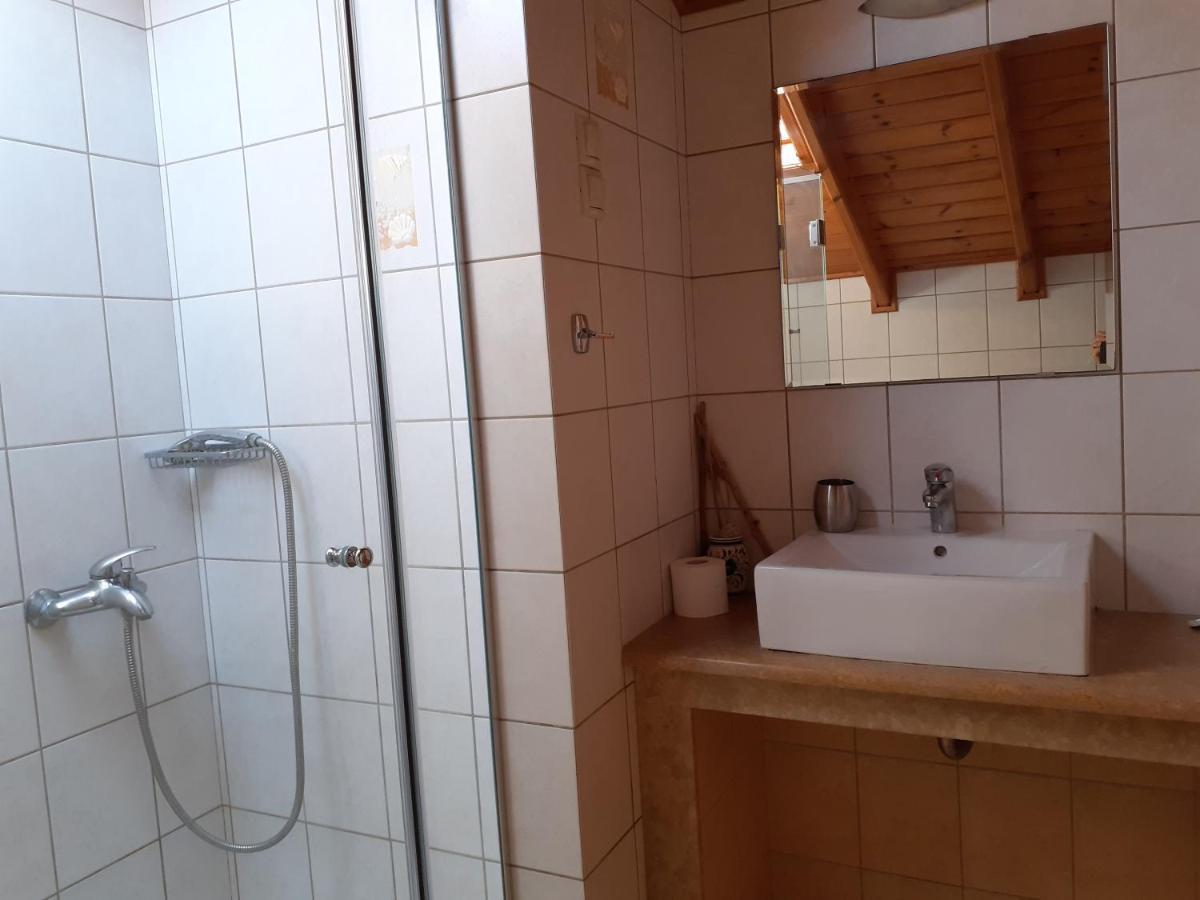 Kritikos Rooms Monemvasia Ngoại thất bức ảnh