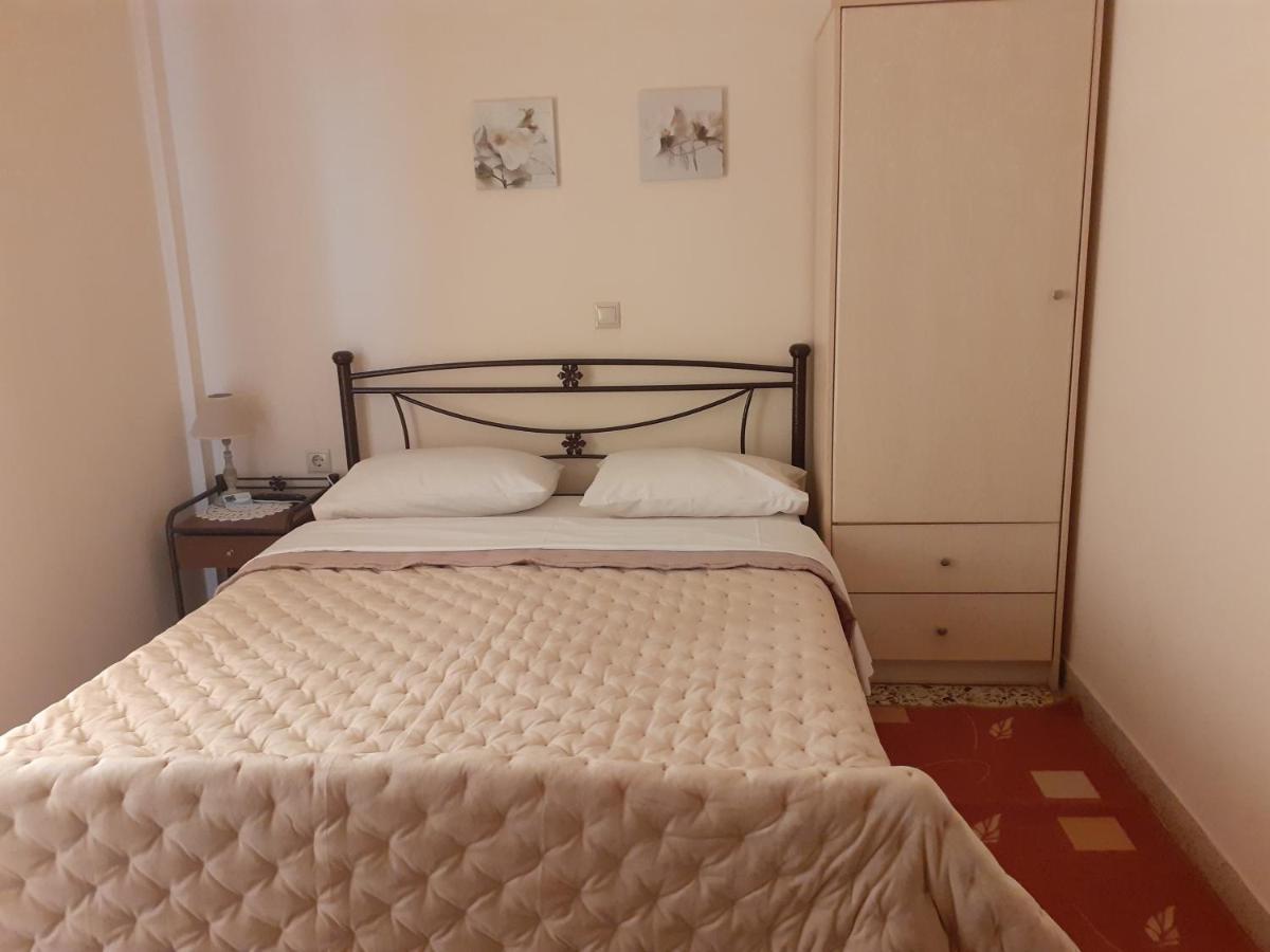 Kritikos Rooms Monemvasia Ngoại thất bức ảnh