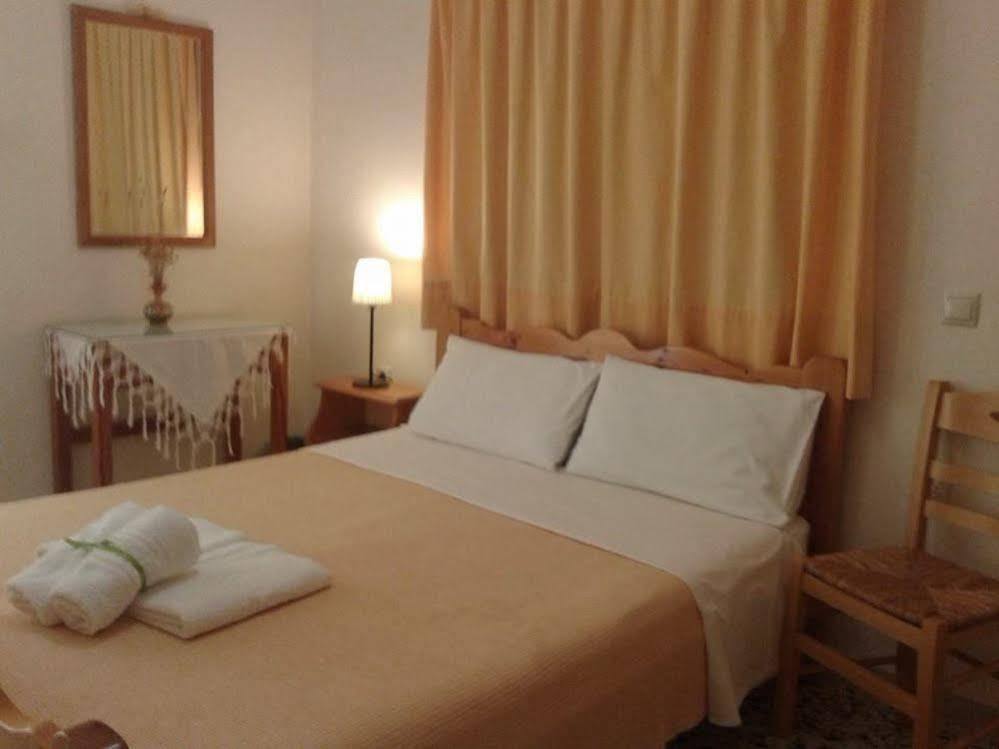 Kritikos Rooms Monemvasia Ngoại thất bức ảnh